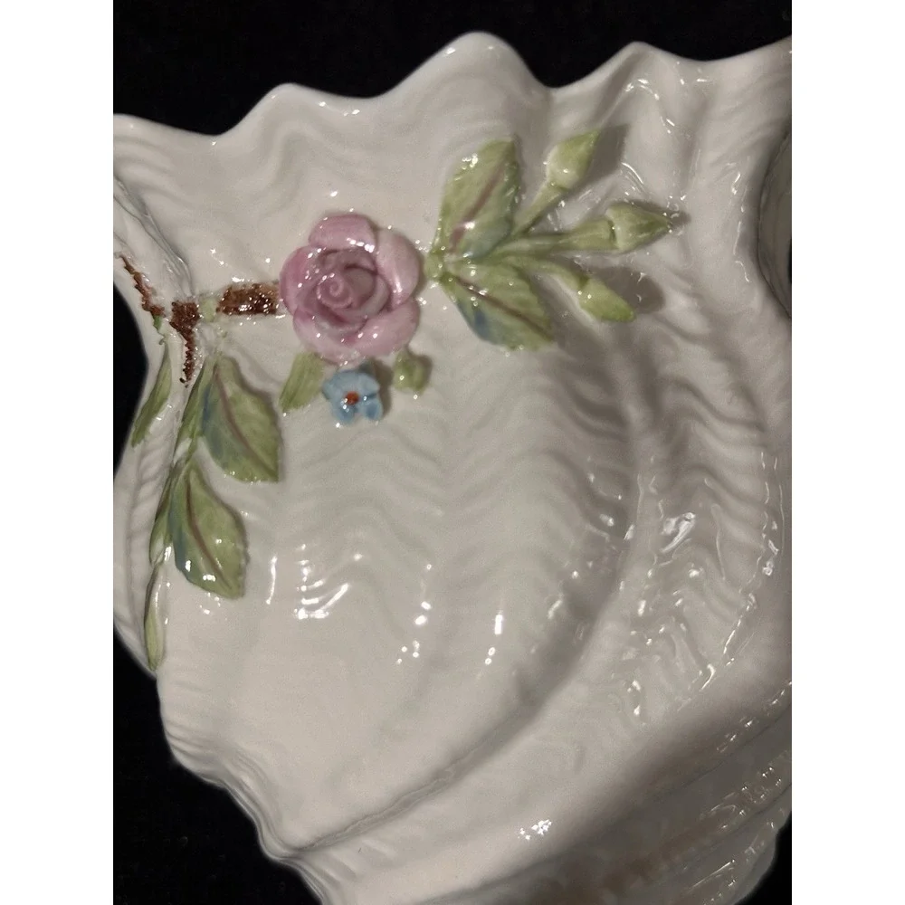 Belleek Carlingford Cache Twisted‎ Planter Ruffled Edge Flower Ireland Blk Stamp